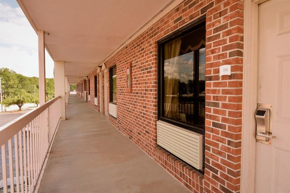 Rodeway Inn Harbison Area コロンビア エクステリア 写真